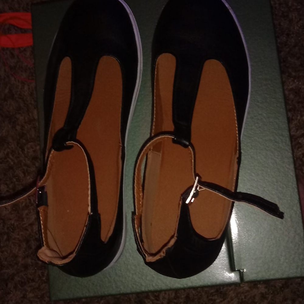 Brand new never warn sandal boat shoes